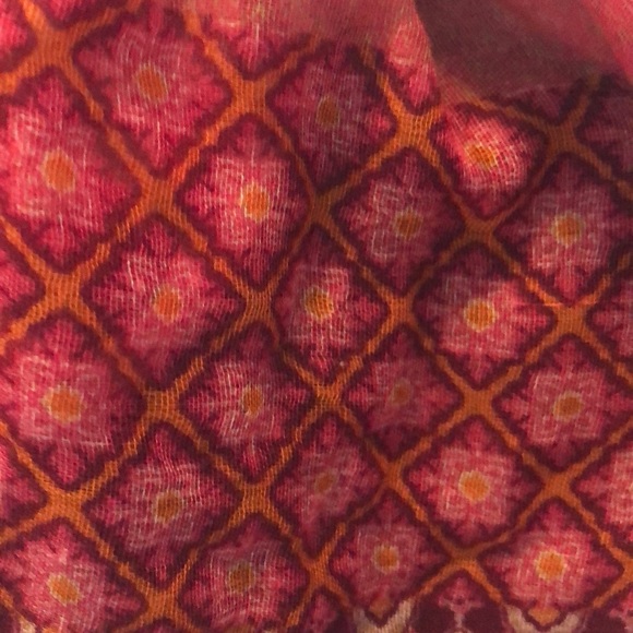 Patterned Infinity Scarf - Picture 2 of 4